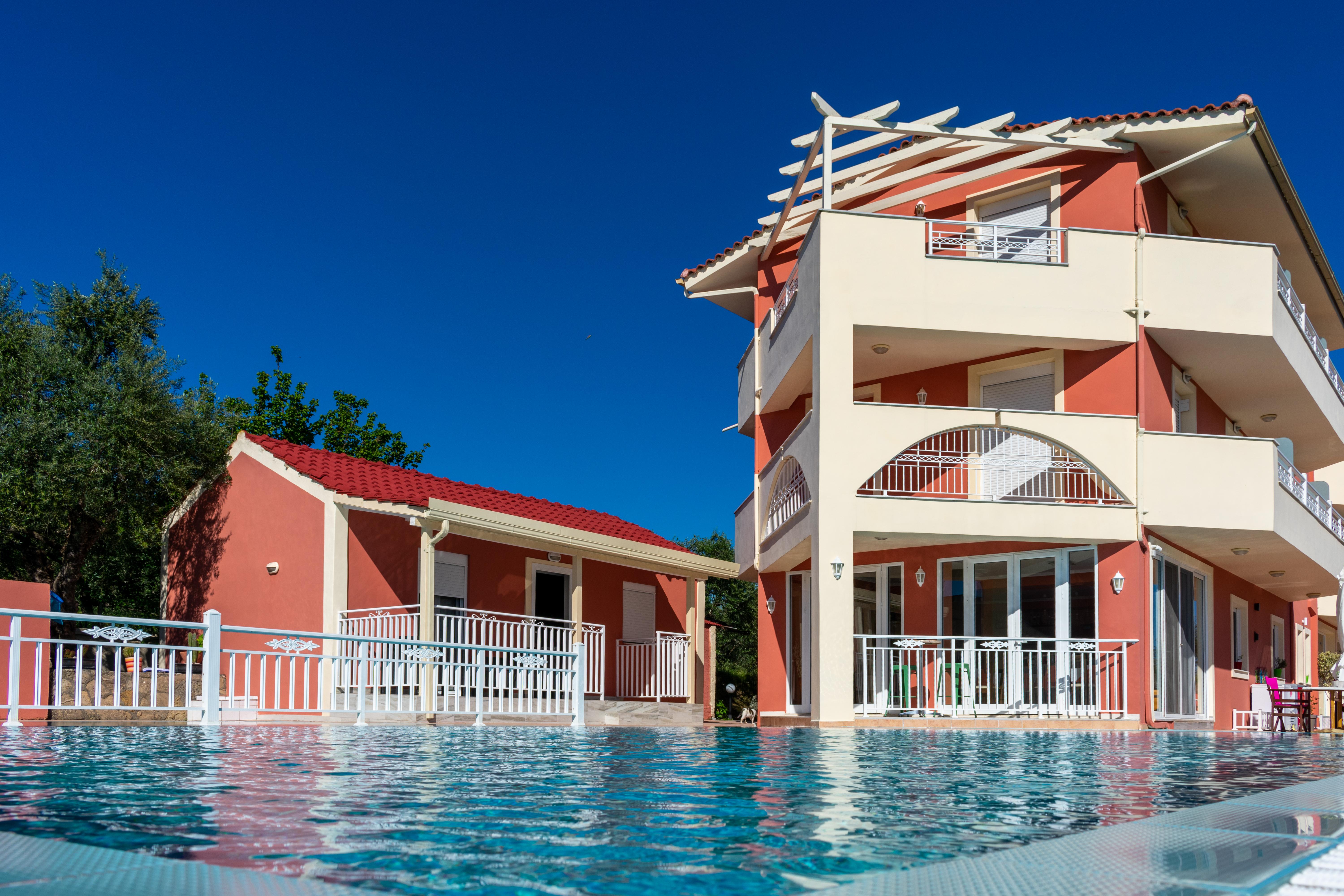 Zante Pantheon Hotel Циливи Екстериор снимка