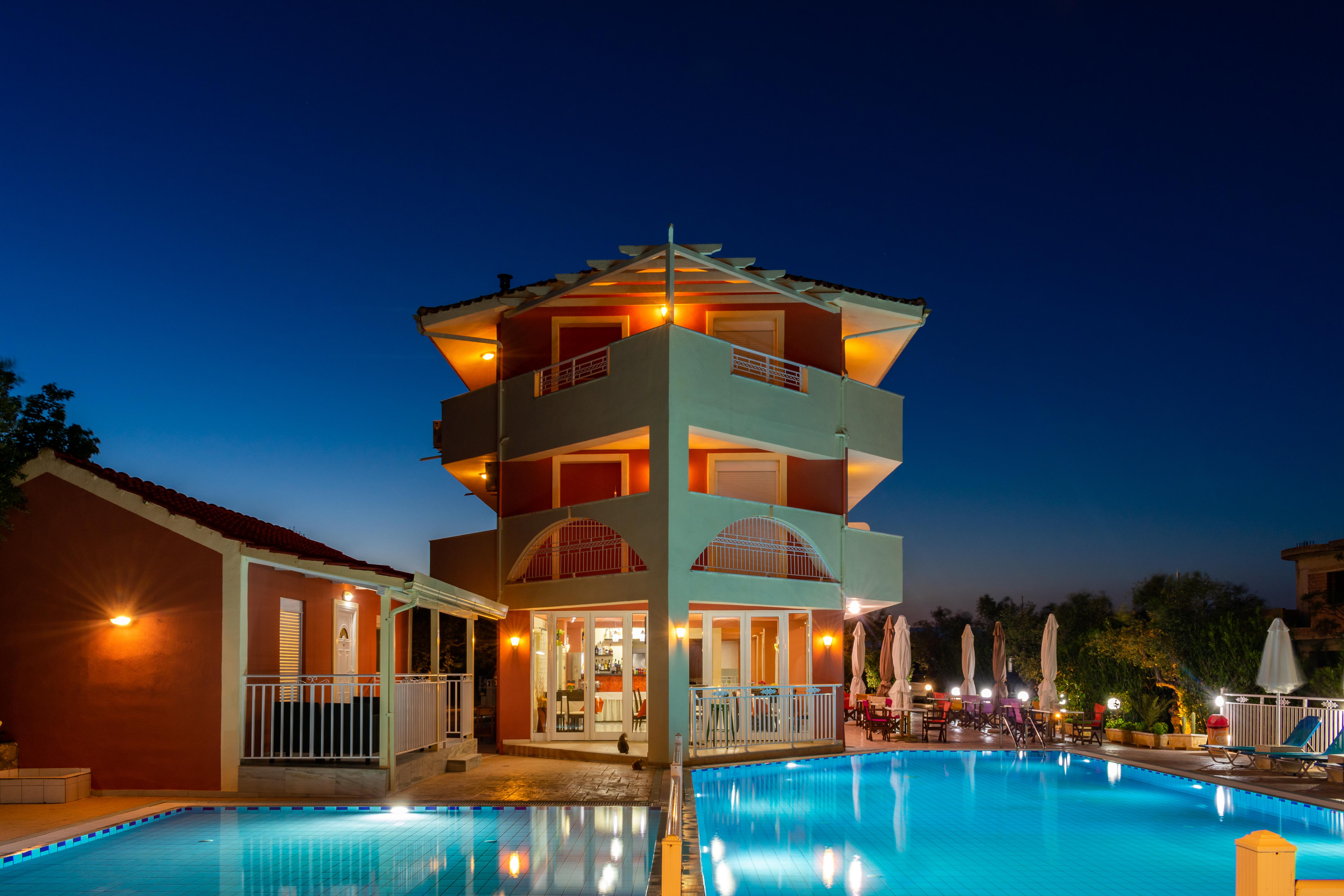 Zante Pantheon Hotel Циливи Екстериор снимка